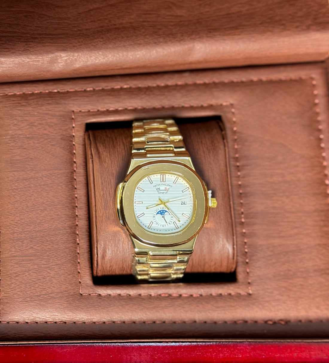 Wristive Patek Nautilus Gold with White Dial Moon Face