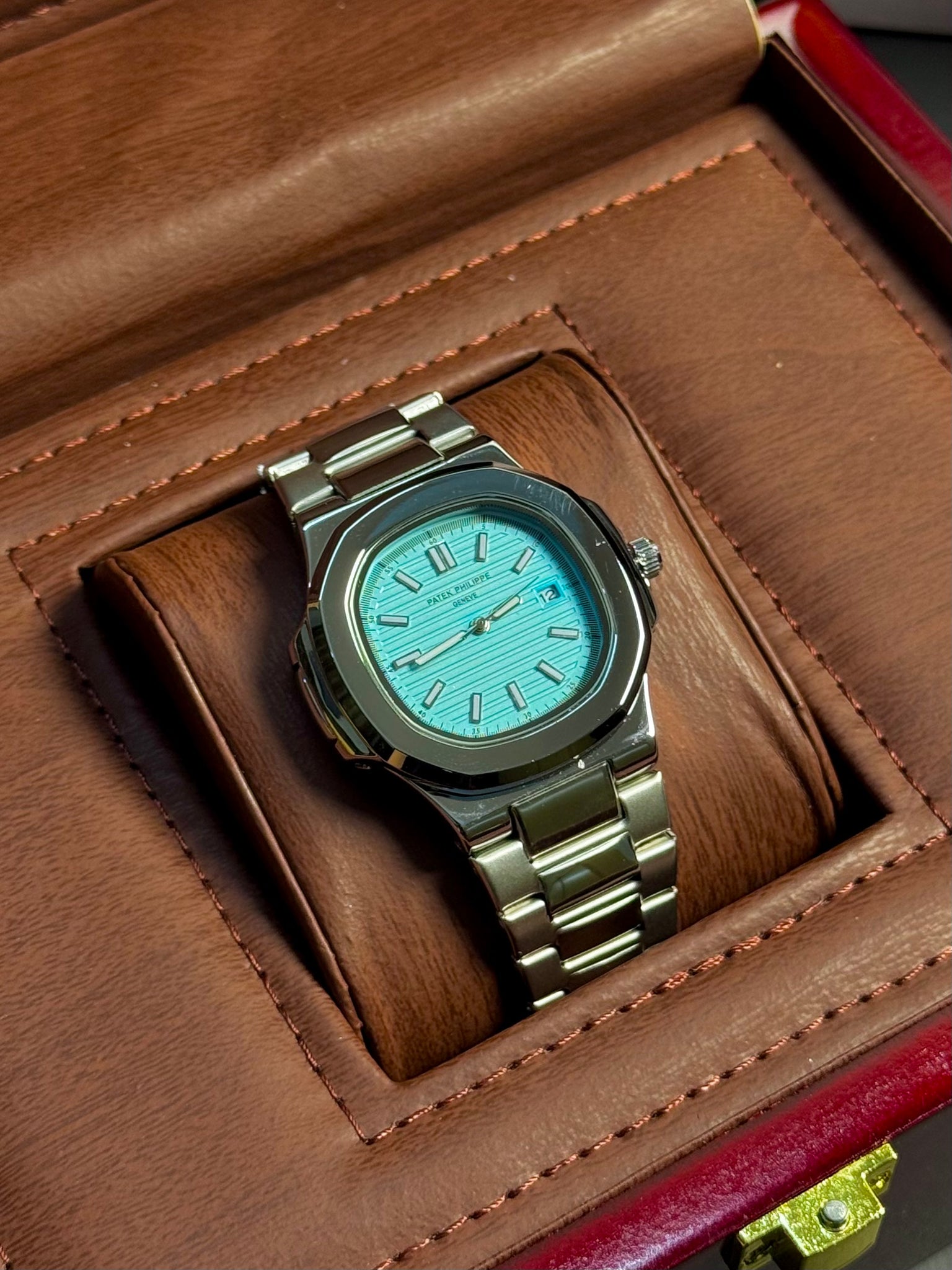 Wristive patek Nautilus Watch – Multiple Dial Colors with Date | Stainless Steel